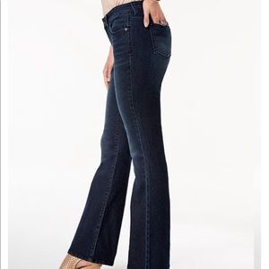 Jennifer Lopez Bootcut Jeans